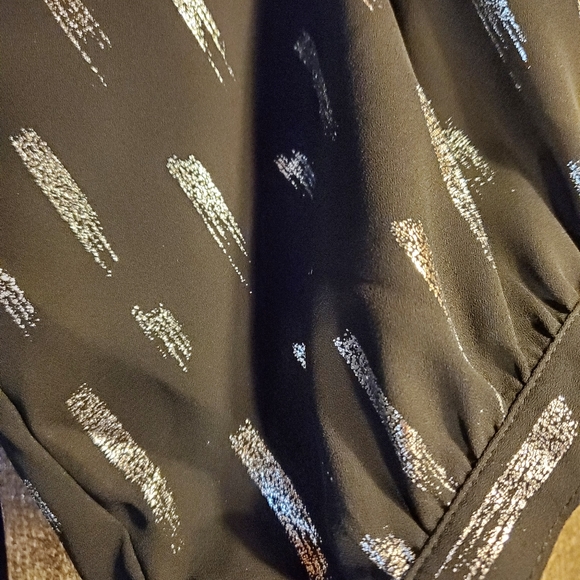 Blouse - Picture 2 of 5